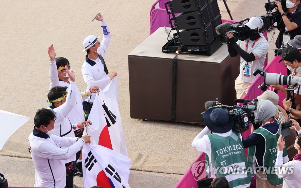 [올림픽] 마흔살 오진혁, 어깨 부상 딛고 9년 만에 '금빛 환호'