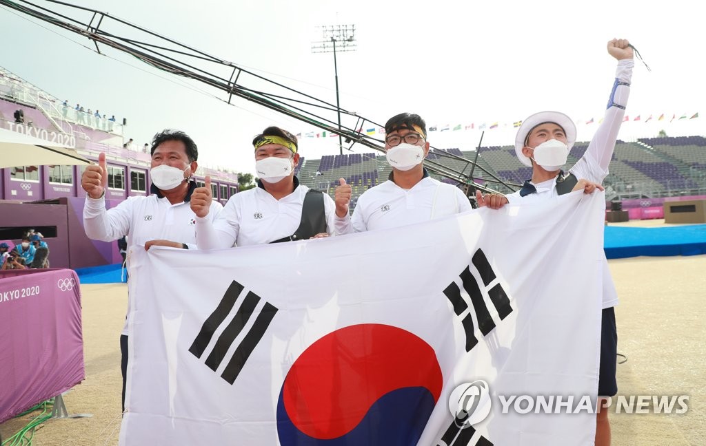 [올림픽] 마흔살 오진혁, 어깨 부상 딛고 9년 만에 '금빛 환호'