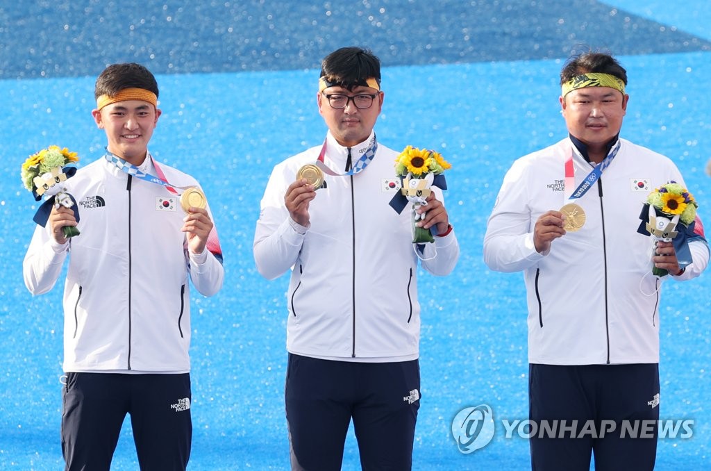 [올림픽] '삼촌뻘' 형들 "김제덕이 세리머니 제안할 줄 알았는데…"