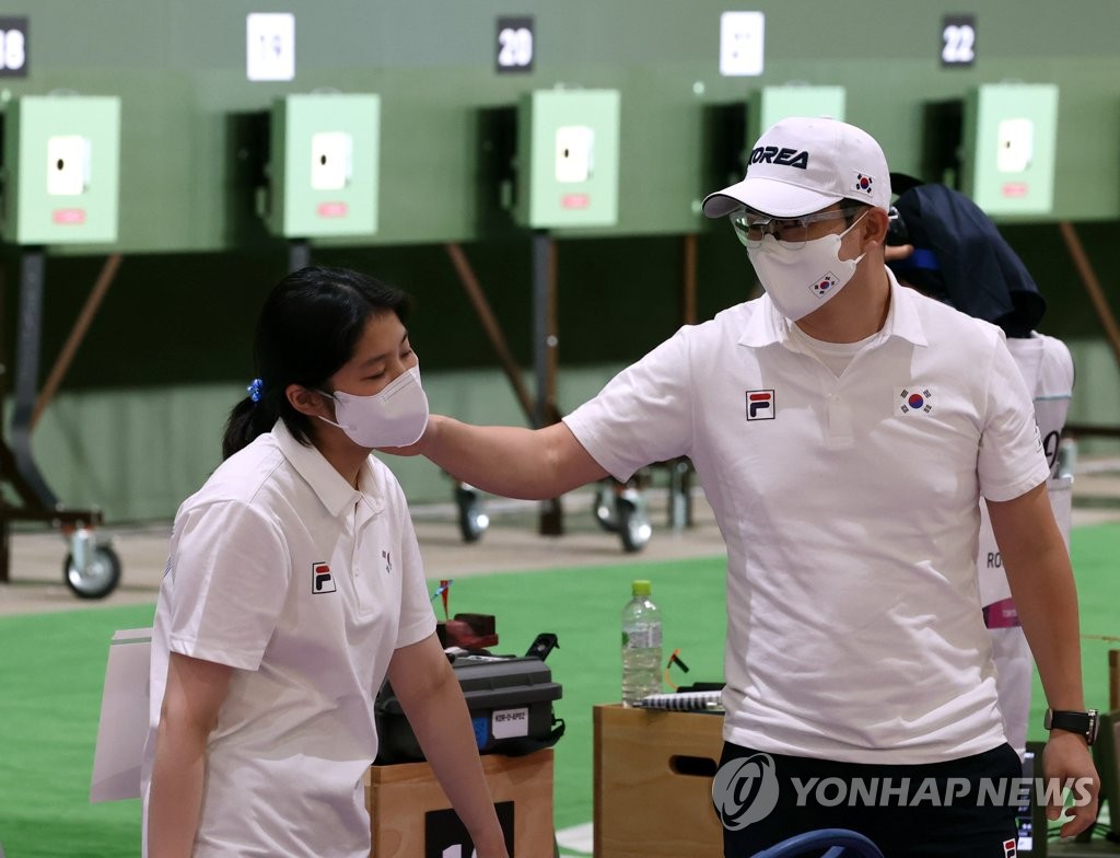 [올림픽] 끝까지 늠름한 진종오의 품격…후배들 격려 잊지 않았다(종합)