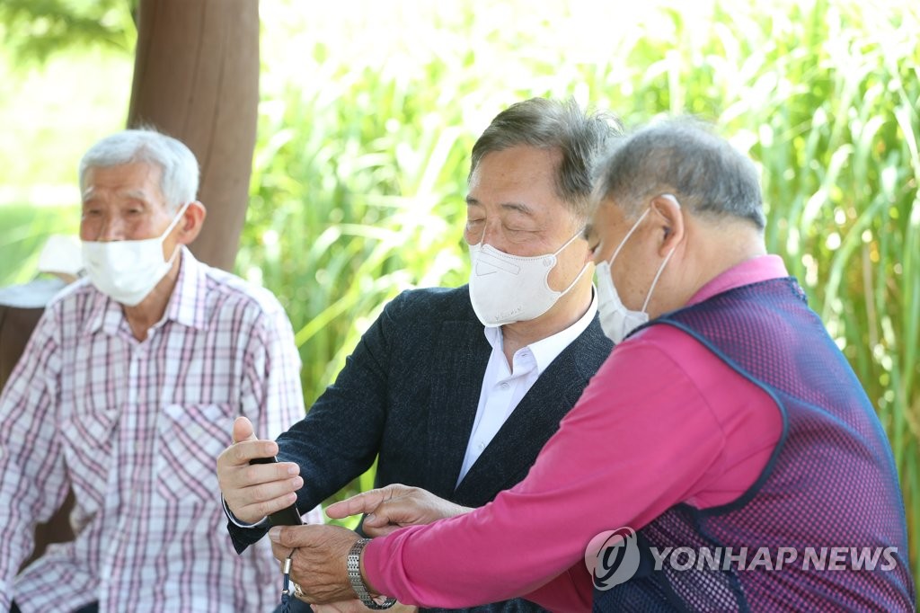 최재형 "현 정부, 대한민국 자유·평화 지킬 의지 있나 의문"(종합)