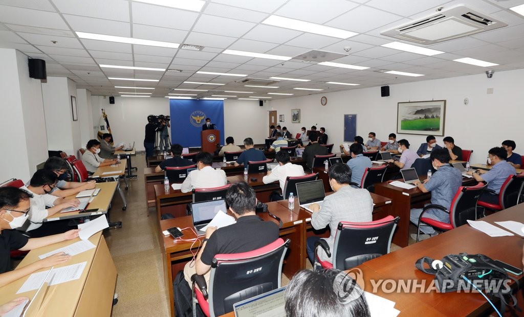 '50일째 만에 반환점' 붕괴참사 수사…"재개발 복마전 집중"