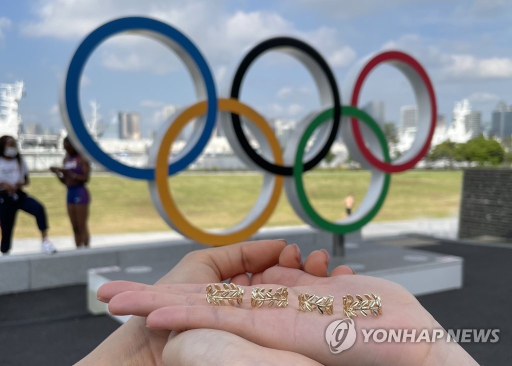 [올림픽] 여자에페 銀 선수들 "월계관 반지, 후배들에 물려주고파"