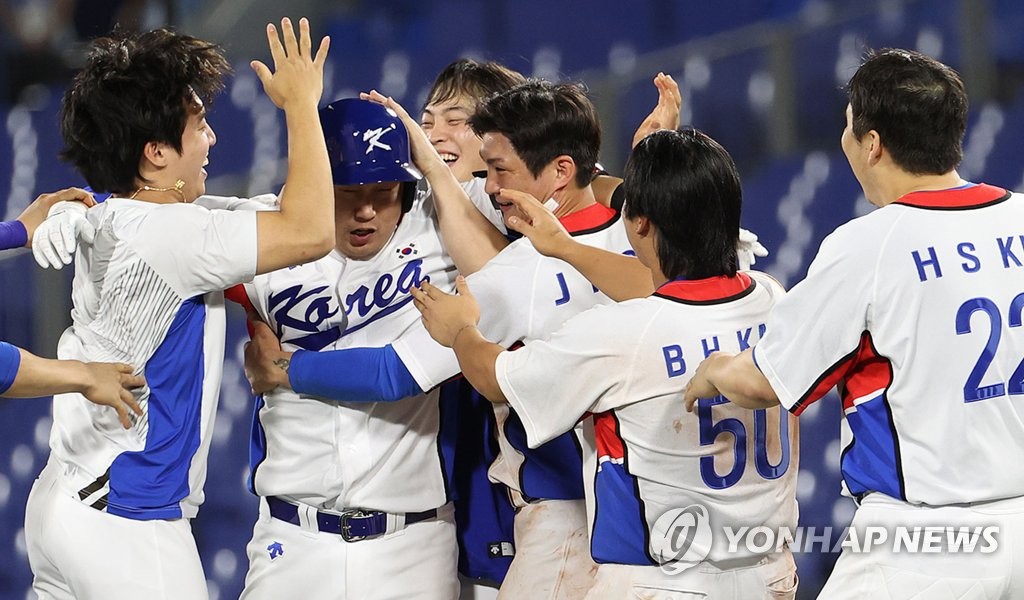 -올림픽- 유도 조구함, 575초 혈투서 은메달…야구는 첫판부터 진땀승(종합)