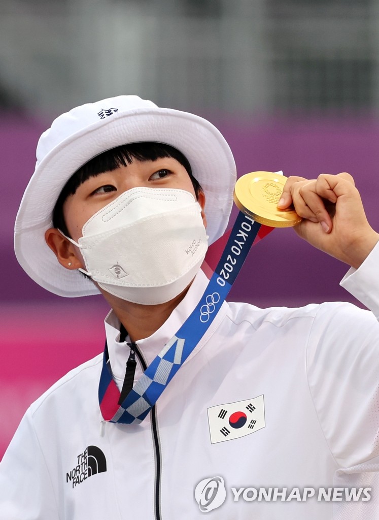 [올림픽] 첫 대회 중압감·페미 논란…다 뚫어낸 안산의 '강철 멘털'