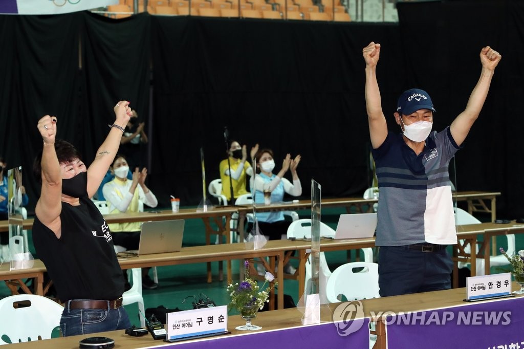 [올림픽] 안산 부모 "박지성·김연아처럼 되고 싶다던 딸 소원 풀었다"