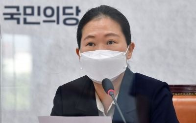 권은희, 이준석 향해 "조롱과 굴복의 정치…정권교체 의문"