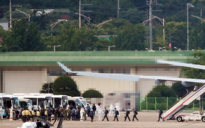 [청해부대원 인터뷰] "초기엔 정말 감기라 믿었는데 빠르게 확산돼"