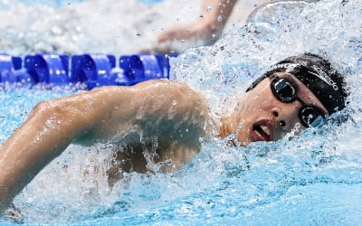 '한국신기록' 황선우, 200m 7위…100m까지 세계가 놀랐다