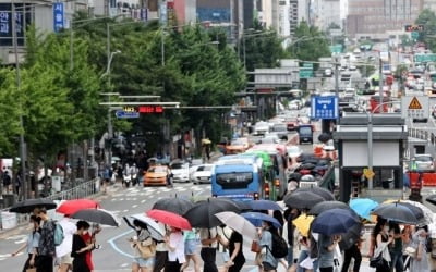 일요일 오후 비 일단 소강…제주·남해안은 계속