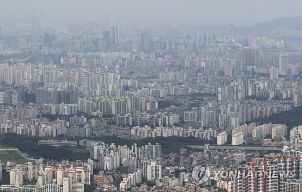 올 상반기에만 서울 아파트값 평균 1억원 가깝게 올라…10%↑