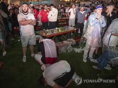 축구 졌다고 인종차별로 분풀이…영국팬들에 각계 비난 봇물