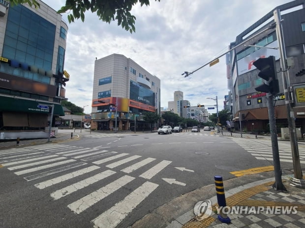 4단계 '셧다운'에 강릉 상인들 "잠잠해질 때까지 임시휴업"