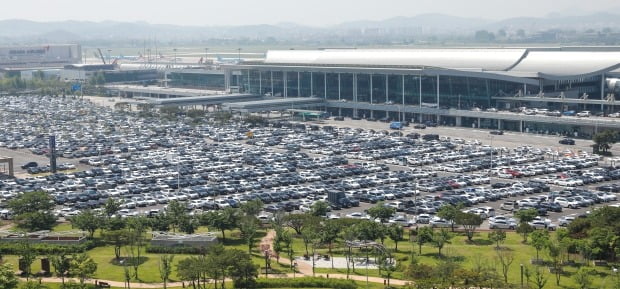 서울 강서구 김포국제공항 국내선 주차장 전경. /뉴스1