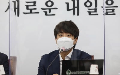 이준석 "이재명, 반일·반미 감정 조장하려는 얄팍한 술수"