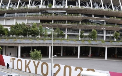 올림픽 기간 도쿄 코로나19 확진자 3배 가까이 늘어나
