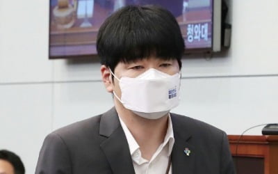 靑 "문 대통령 유엔 총회 참석 미정…탁현민은 공무로 인한 방미"