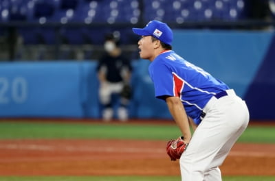 한국 야구, 일본에 2-5 패배…5일 美와 패자 준결승전