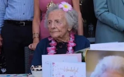 세계대전부터 팬데믹까지 겪은 108세 英 할머니의 장수 비결