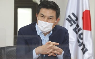 김태호, 대선 포기 "더 가는 것 의미 없어…새로운 역할 찾겠다"
