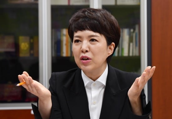 김은혜, '이재명표 기본주택' 직격…"돌가루로 빵 만들 순 없어"