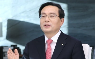 [속보] 손태승 우리금융 회장, 금감원과 DLF 소송 1심서 '승소'