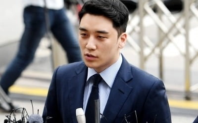 [속보] '성매매 알선' 빅뱅 승리, 징역 3년 선고…법정구속