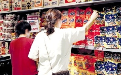 오뚜기·농심發 '도미노 가격 인상'…음식료株의 시간 온다