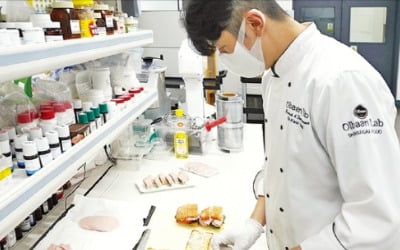 신세계푸드 매출 2배 주역은 'R&D 심장'