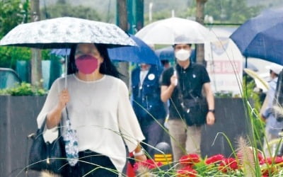 [포토] 내달 초까지 ‘가을 장마’