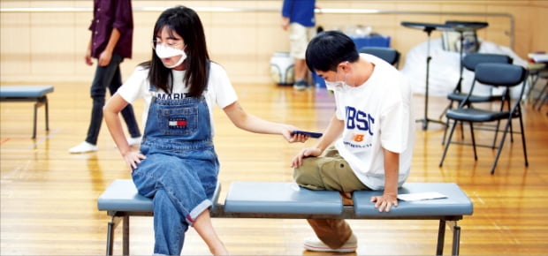 서울시극단의 오는 3일 개막하는 ‘천만 개의 도시’ 연습 장면. 