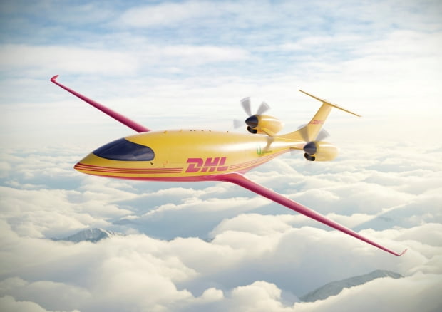 <YONHAP PHOTO-4555> A view shows an undated design for the first fully electric cargo aircraft "Alice", which DHL orders from Electric-plane startup Eviation Aircraft Ltd., in this handout picture obtained by Reuters on August 3, 2021. DHL/Eviation/Handout via REUTERS  THIS IMAGE HAS BEEN SUPPLIED BY A THIRD PARTY. MANDATORY CREDIT/2021-08-03 19:14:58/
<저작권자 ⓒ 1980-2021 ㈜연합뉴스. 무단 전재 재배포 금지.>