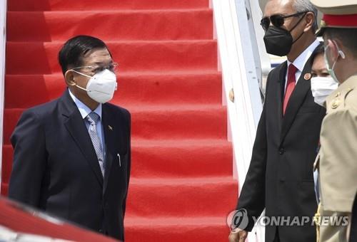 '군부 쿠데타 6개월' 미얀마 시민 940명 군경에 목숨 잃어(종합)