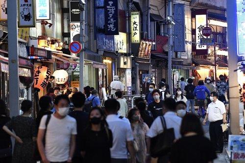 일본 긴급사태 확대에도 20~30대 "올림픽 분위기 즐길래요"