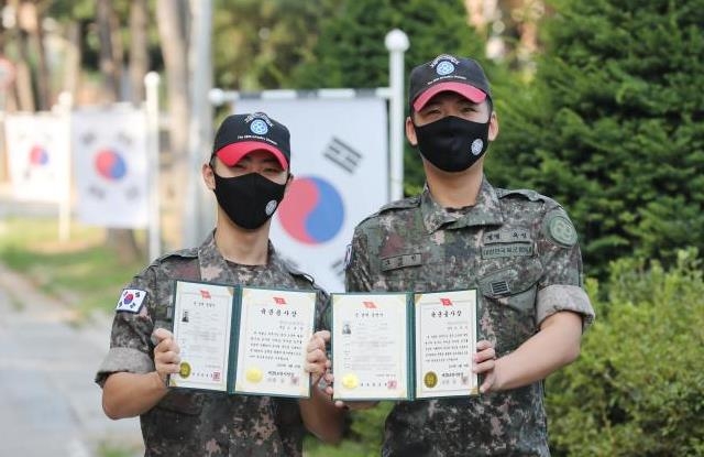 육군, 전역증 대신 표창장 형태 '군경력증명서' 준다