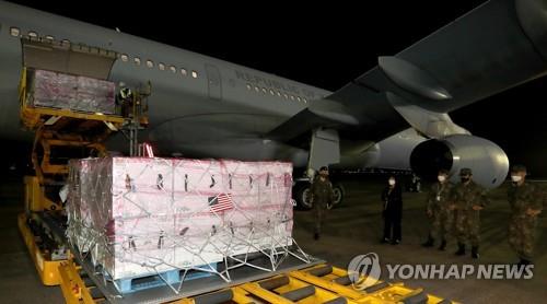 美, 두달만에 65개국에 1억1천만 백신 제공…"더큰 약속 착수금"