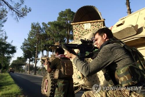 '공군력 전무·병력열세' 탈레반…아프간 정부군은 왜 추풍낙엽?