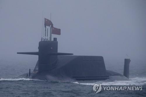 [김귀근의 병영톡톡] '경항모 모델' 영국 항모, 동해서 연합훈련