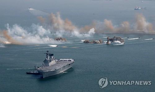 [김귀근의 병영톡톡] '경항모 모델' 영국 항모, 동해서 연합훈련