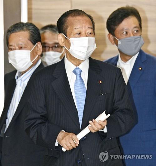 스가, 자민당 총재선거·총선 앞두고 '2인자' 니카이 내칠 듯