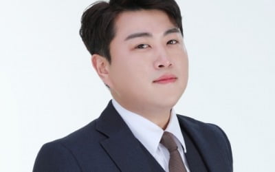 [백투더TEN] 김호중, 폭행 의혹 제기한 전 여친 아버지 고소 "교제는 사실"