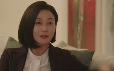 장영남, 김민정에 아찔한 도발…'하녀 콤플렉스' 자극 ('악마판사')
