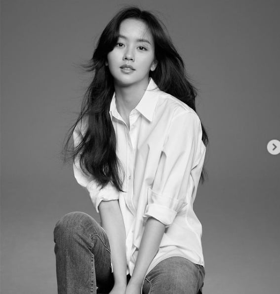 김소현, "앞으로도 좋은 배우 될게요"...데뷔 13주년 ♥︎♥︎[TEN★]