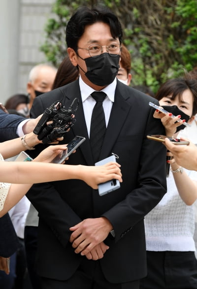 [TEN 포토] '프로포폴 불법 투약 혐의' 하정우 '검찰 구형 벌금 1000만원'