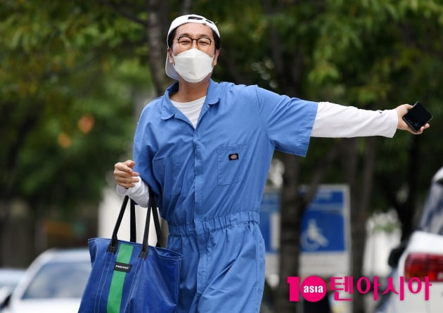 [TEN 포토] 김영철 '곧 려욱이 나와요~'