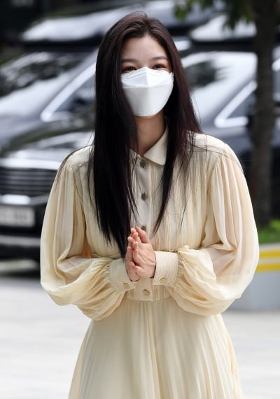 [TEN 포토] 김유정 '오랜만에 인사드려요'
