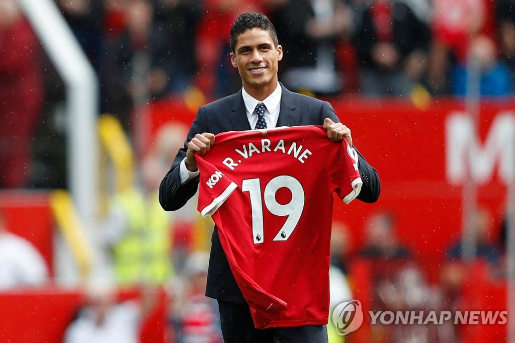 살라흐, EPL 최초 '5시즌 연속 개막전 골'…리버풀, 노리치 완파