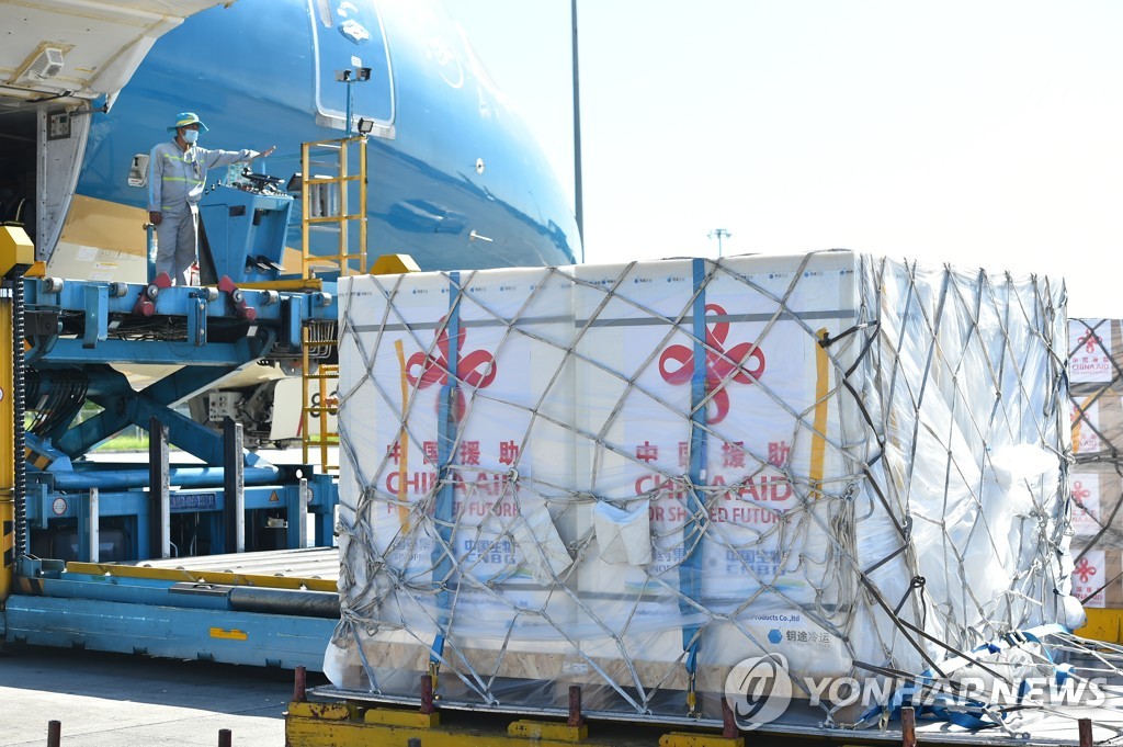 "약발 안 받는 中백신에 미국이 동남아서 '외교 기회'"
