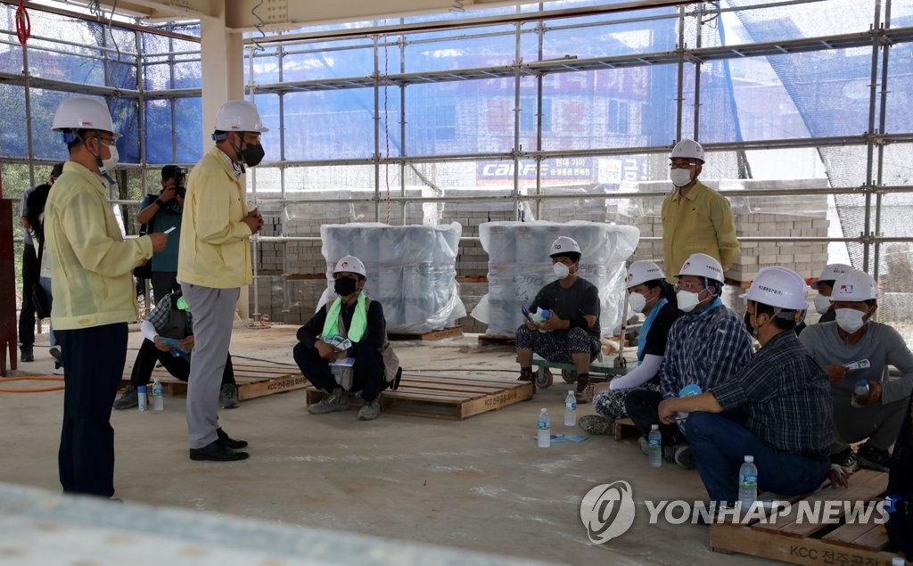 '폭염피해 확산' 전남 온열질환자 74명·가축폐사 3만6천마리