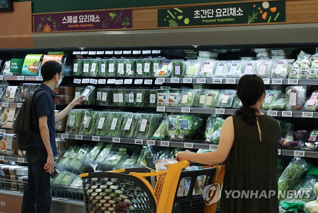 말복 앞두고 닭고기 가격 ㎏당 약 6천원…2년 6개월만에 최고(종합)